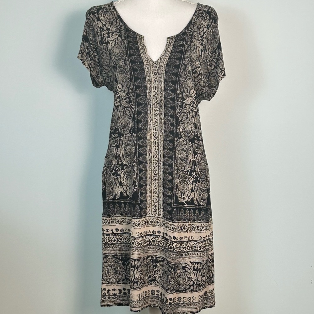 Lucky Brand Notch V-Neck Short Sleeved Shift Dress With Pockets